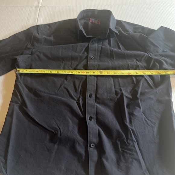 UNTUCK it Men's charcoal Black buttoned down shirt 100% cotton faded look - Picture 2 of 9